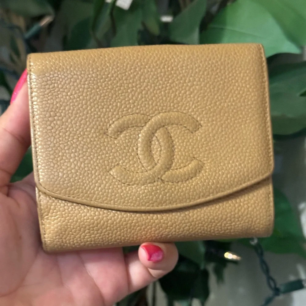 Chanel Bifold Leather Wallet W/ Auth Card - Picture 13 of 17